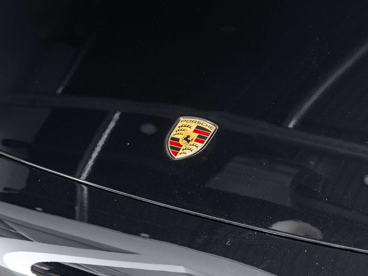2024 Porsche 911 Carrera GTS Photo