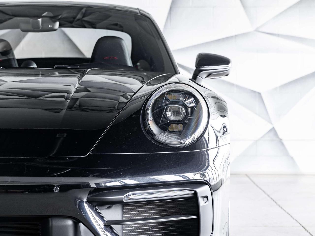 2024 Porsche 911 Carrera GTS Photo