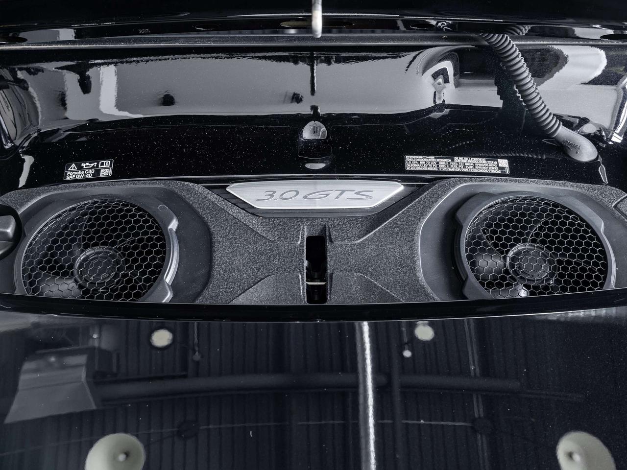 2024 Porsche 911 Carrera GTS Photo