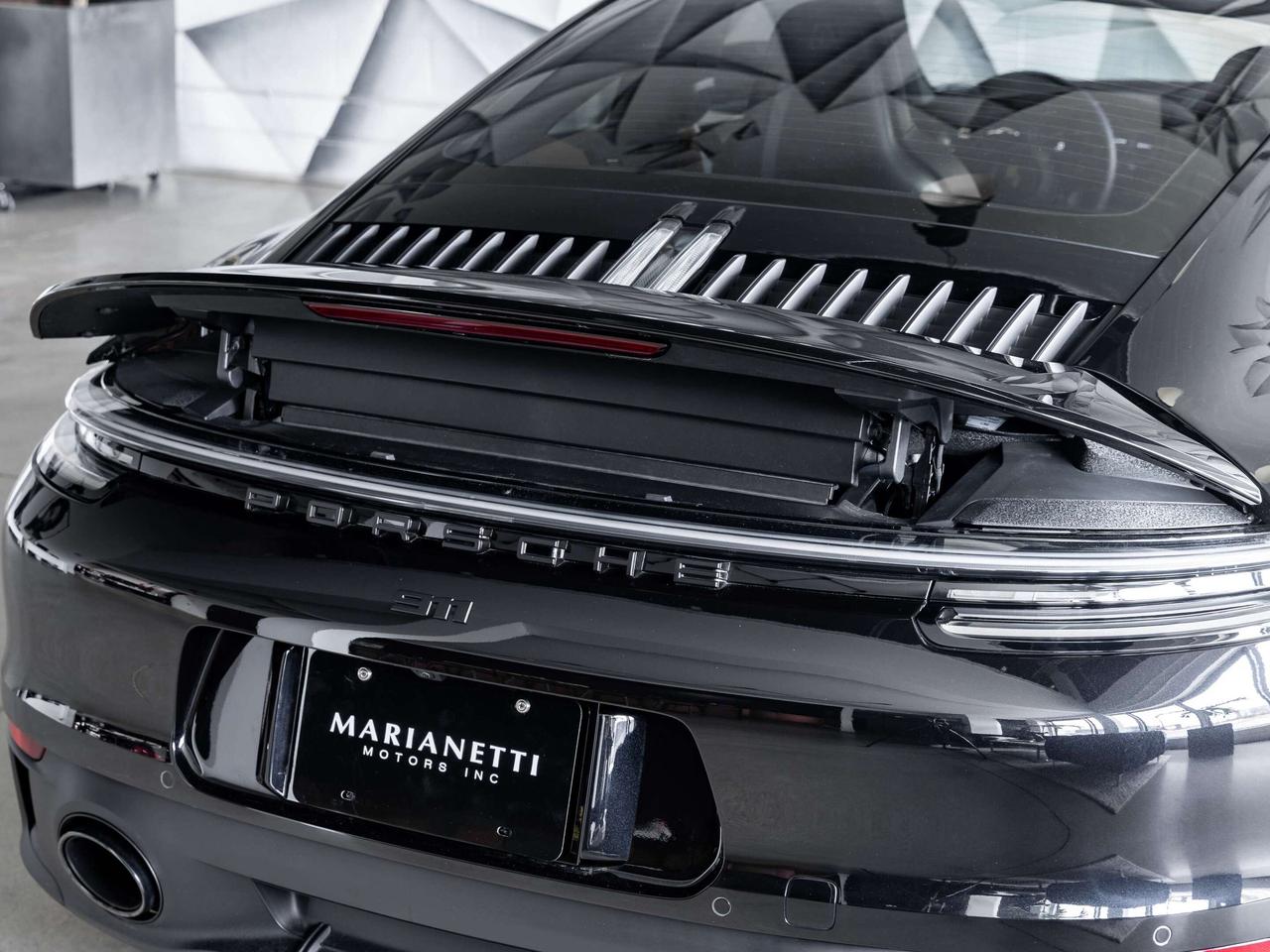 2024 Porsche 911 Carrera GTS Photo