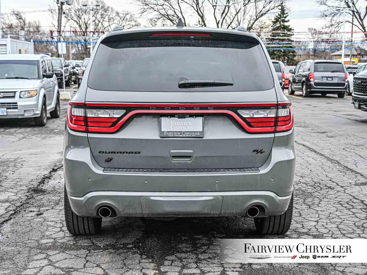 2025 Dodge Durango R/T RED LEATHER   SUNROOF   NAV   TOW PACKAGE   BL Photo4