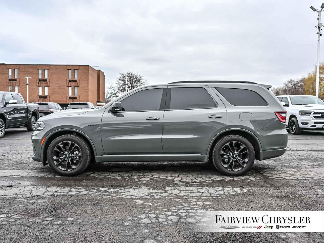 2025 Dodge Durango R/T RED LEATHER   SUNROOF   NAV   TOW PACKAGE   BL Photo2