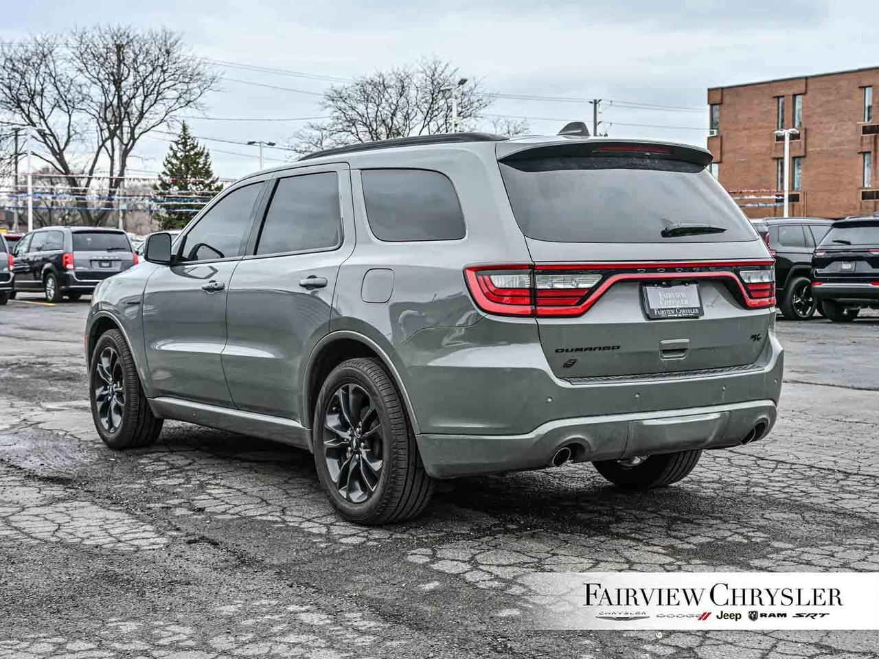 2025 Dodge Durango R/T RED LEATHER   SUNROOF   NAV   TOW PACKAGE   BL Photo3