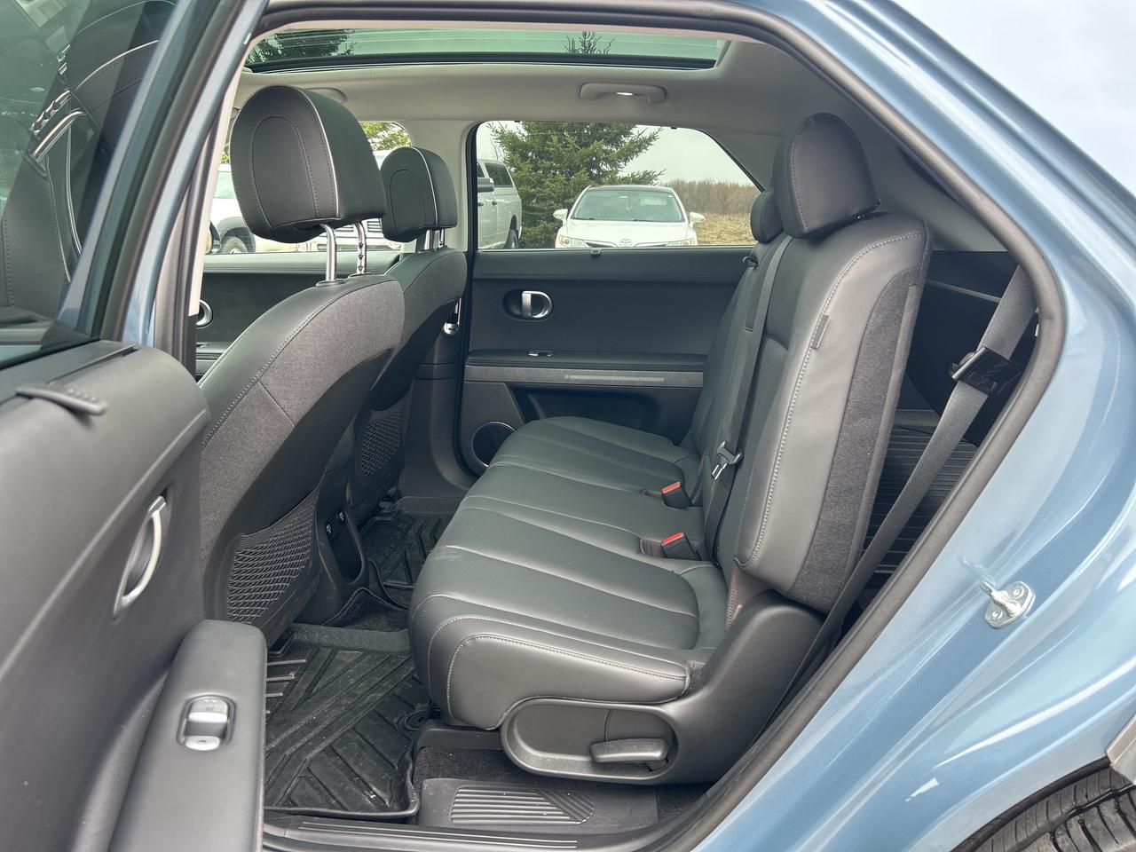 2024 Hyundai IONIQ 5 Preferred AWD Long Range w/Ultimate Pkg. Pano Roof Photo