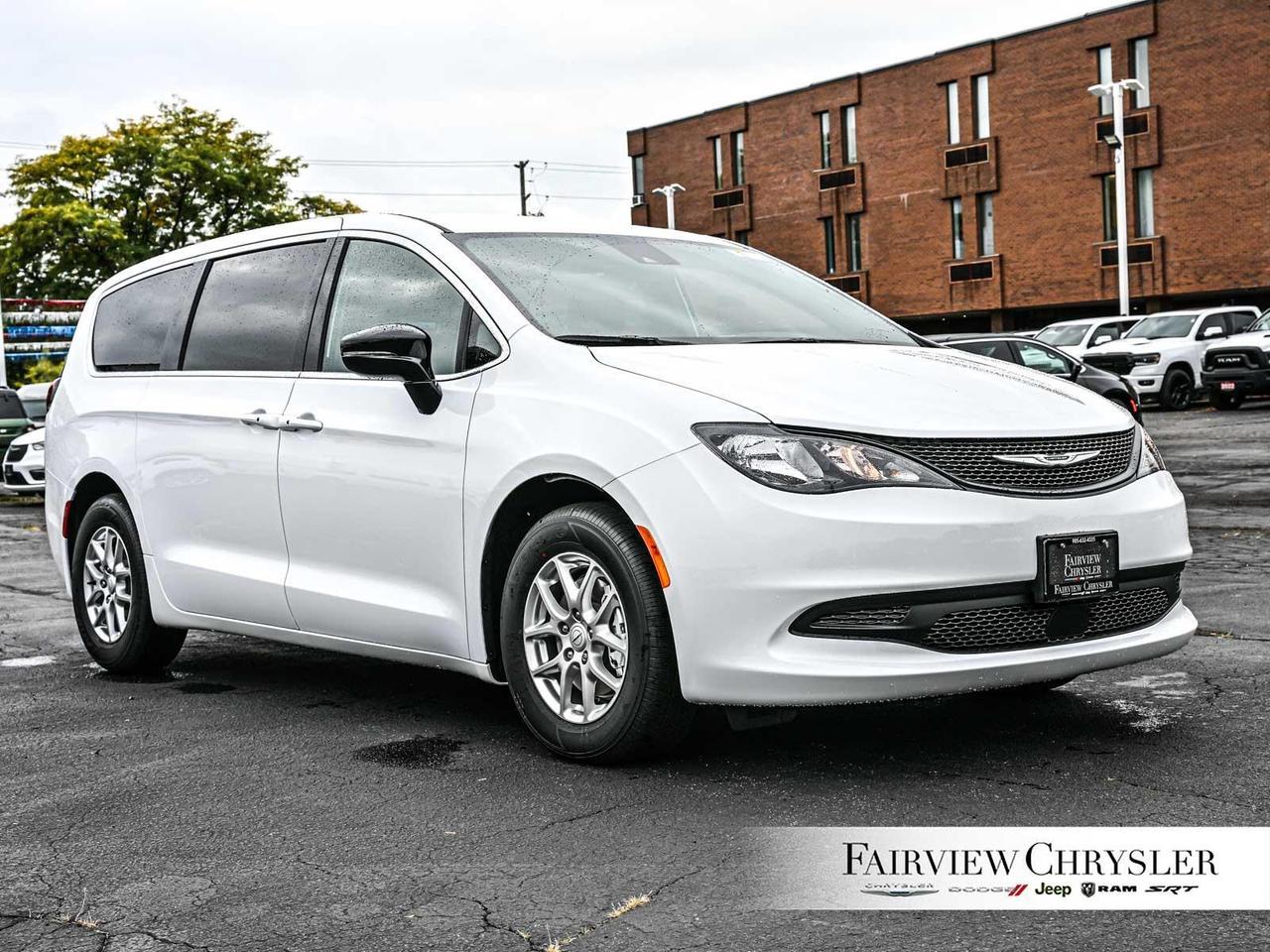 2026 Chrysler Grand Caravan SXT   FORMER SHUTTLE   DUAL SLIDING DOORS   POWER Photo