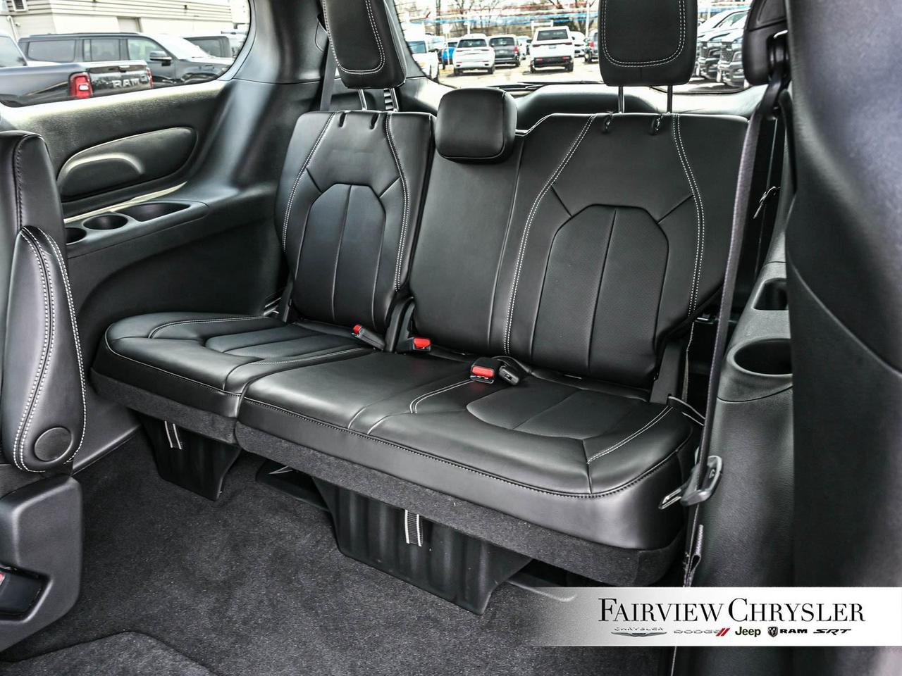 2026 Chrysler Grand Caravan SXT   FORMER SHUTTLE   DUAL SLIDING DOORS   POWER Photo