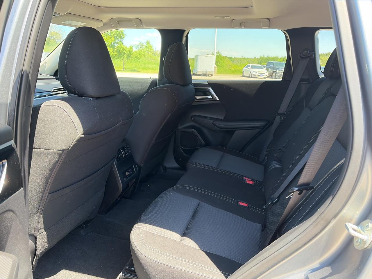 2024 Mitsubishi Outlander SE S-AWC   Pano Roof Heated Seats & Steering Wheel Photo