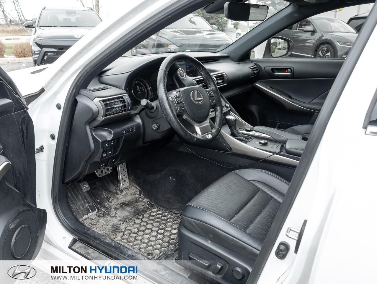 2019 Lexus IS 300 Base 4dr All-Wheel Drive Sedan Photo