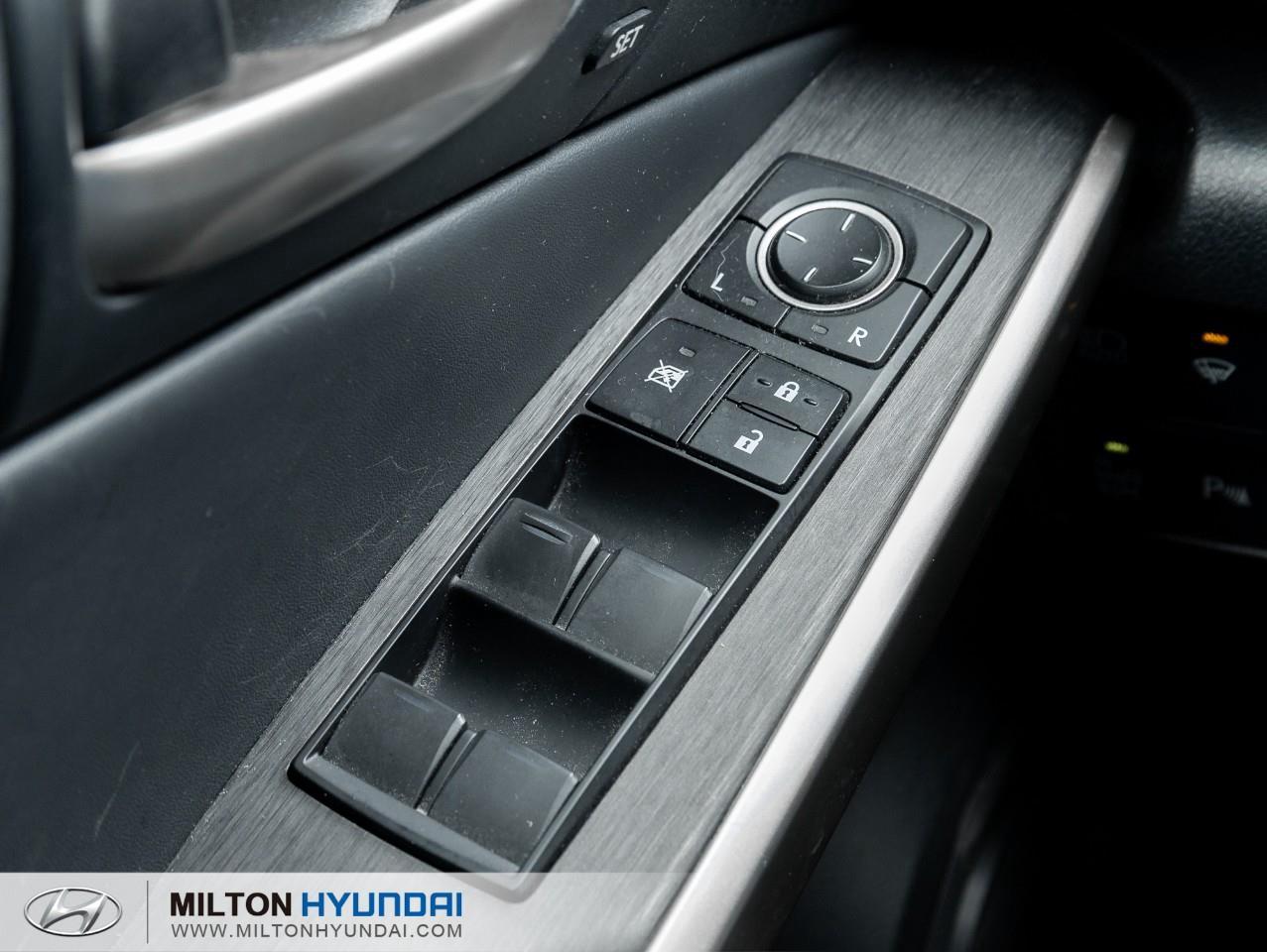 2019 Lexus IS 300 Base 4dr All-Wheel Drive Sedan Photo