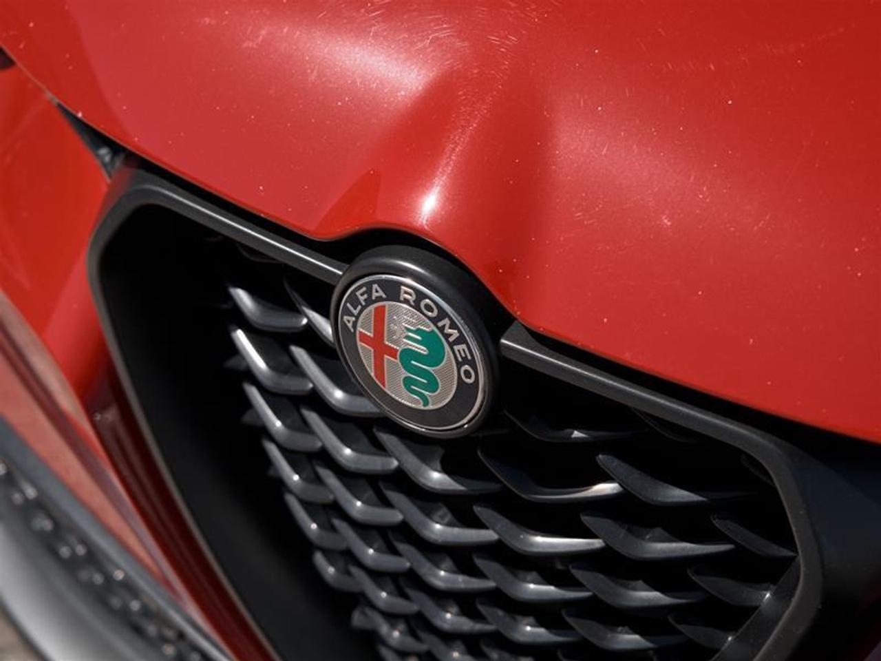 2023 Alfa Romeo Tonale Veloce AWD Photo