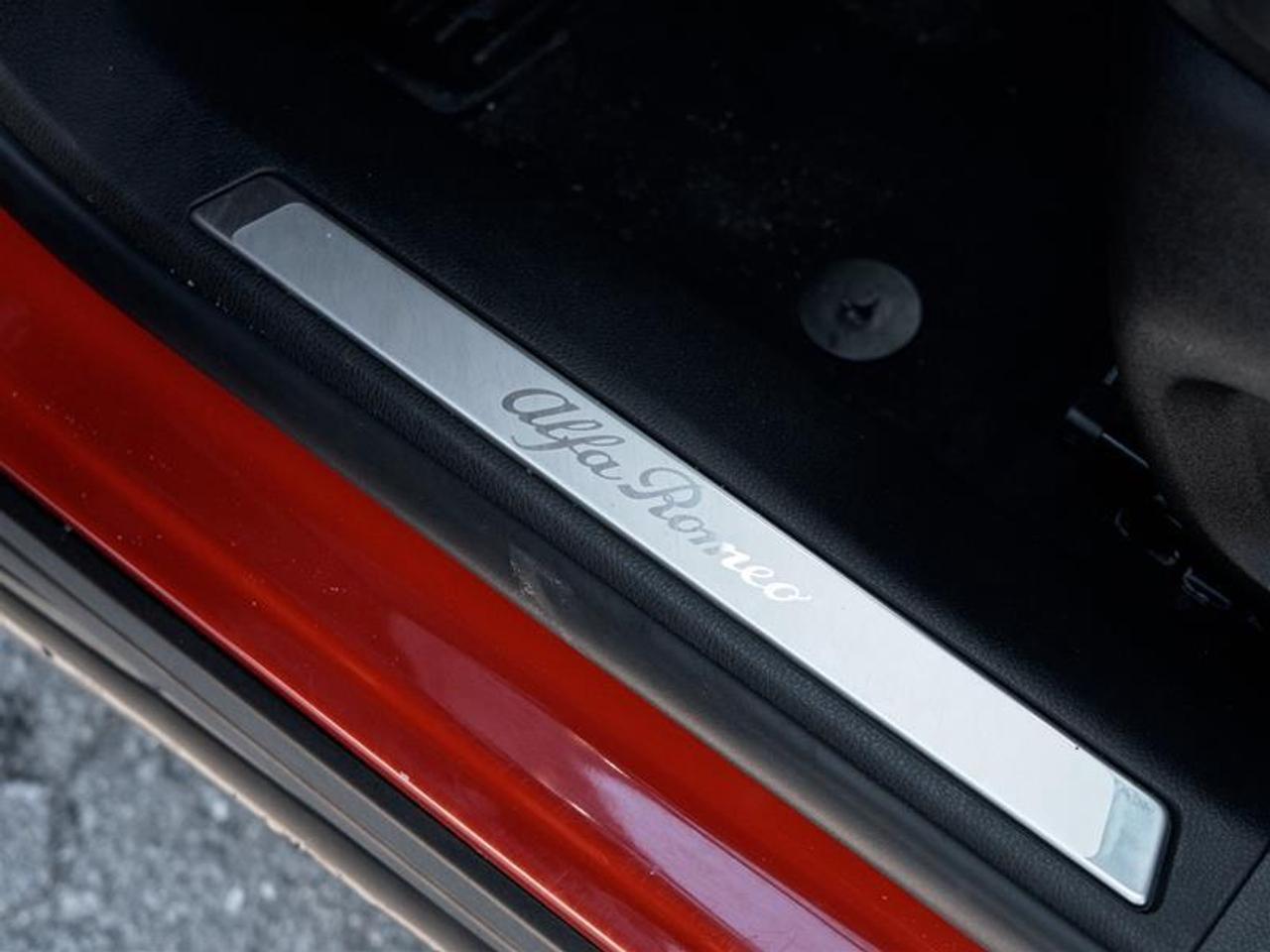 2023 Alfa Romeo Tonale Veloce AWD Photo