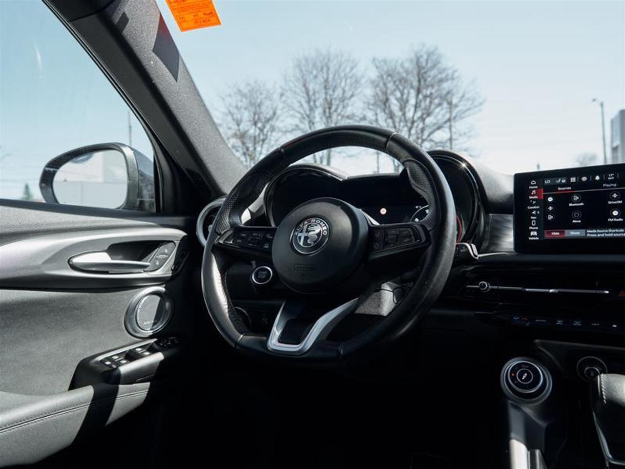 2023 Alfa Romeo Tonale Veloce AWD Photo