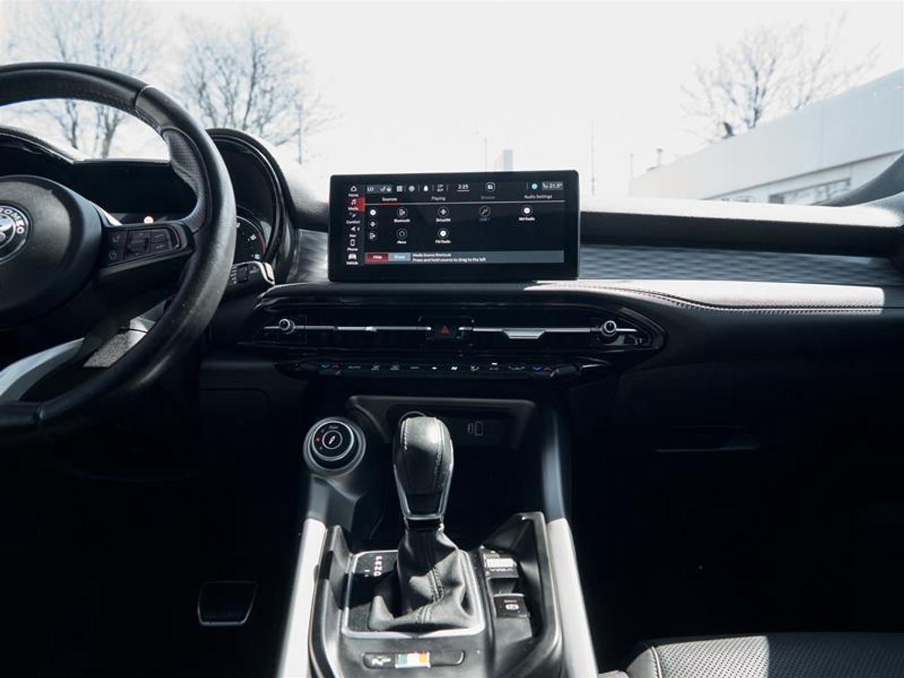 2023 Alfa Romeo Tonale Veloce AWD Photo