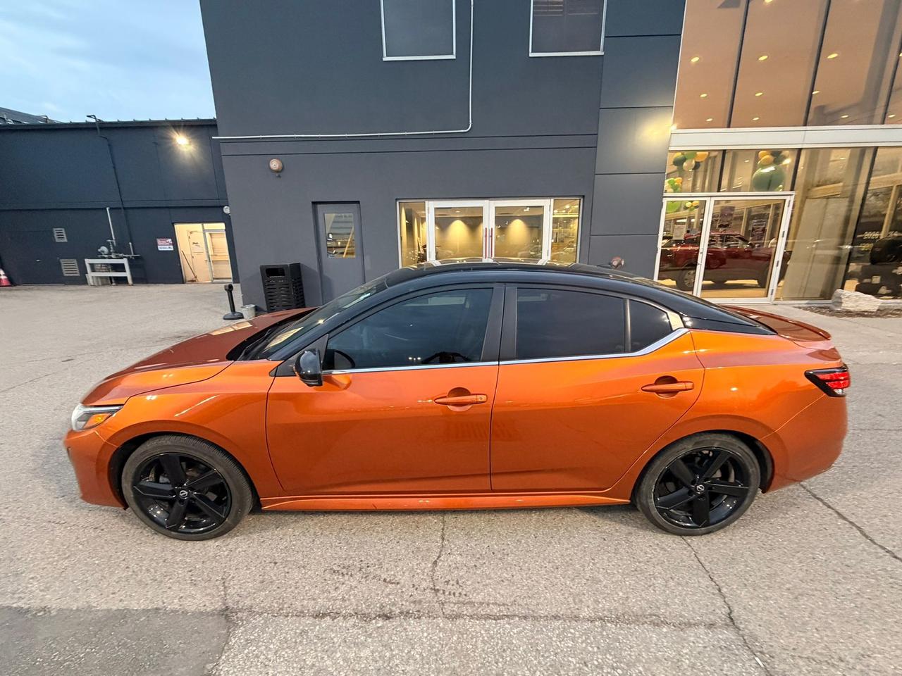 2024 Nissan Sentra SR 4dr Sedan Photo4