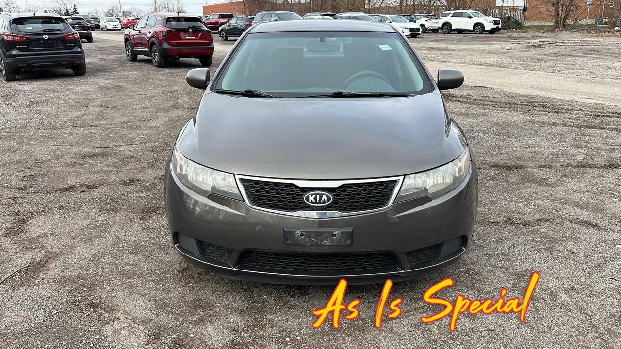 2011 Kia Forte 2.0L LX (A6) 4dr Front-Wheel Drive Sedan Photo