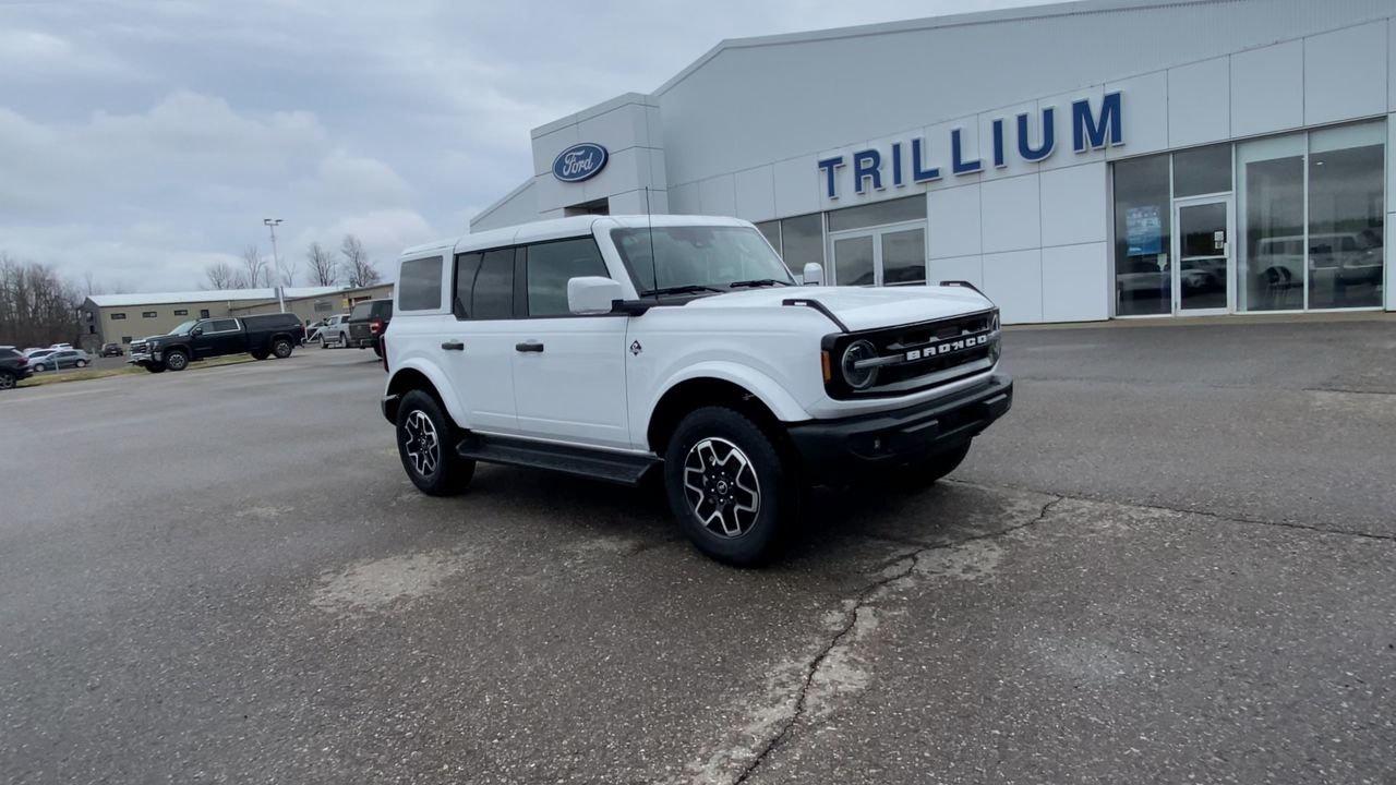 2026 Ford Bronco Outer Banks Photo
