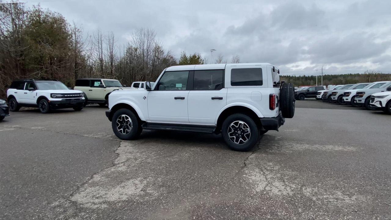 2026 Ford Bronco Outer Banks Photo