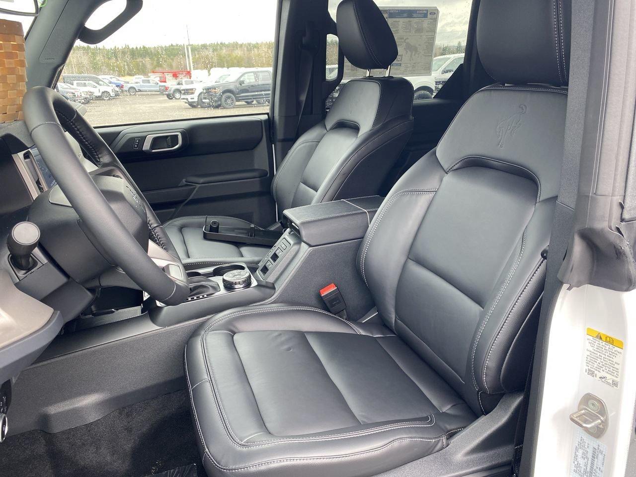 2026 Ford Bronco Outer Banks Photo