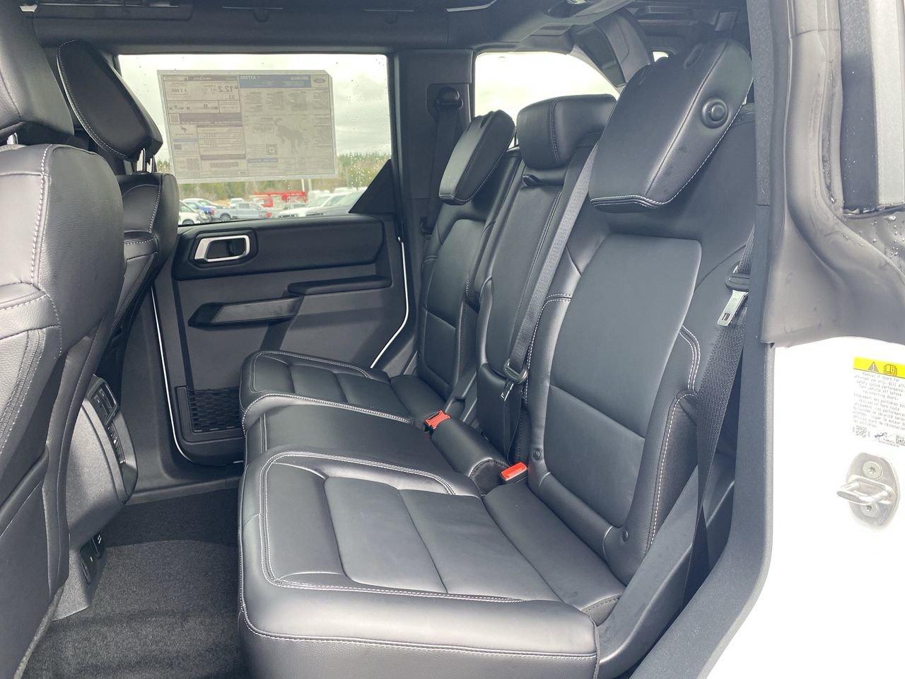 2026 Ford Bronco Outer Banks Photo