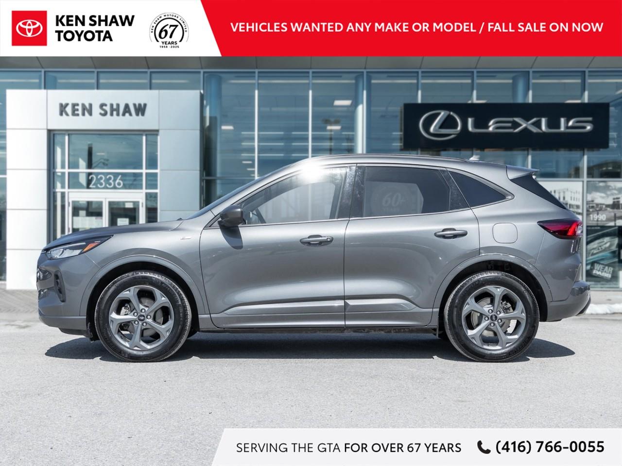 2023 Ford Escape ST-Line Select 4dr All-Wheel Drive Photo2