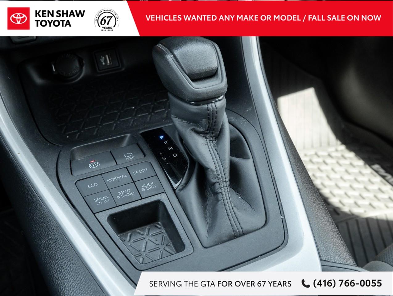 2024 Toyota RAV4 XLE 4dr All-wheel Drive Photo