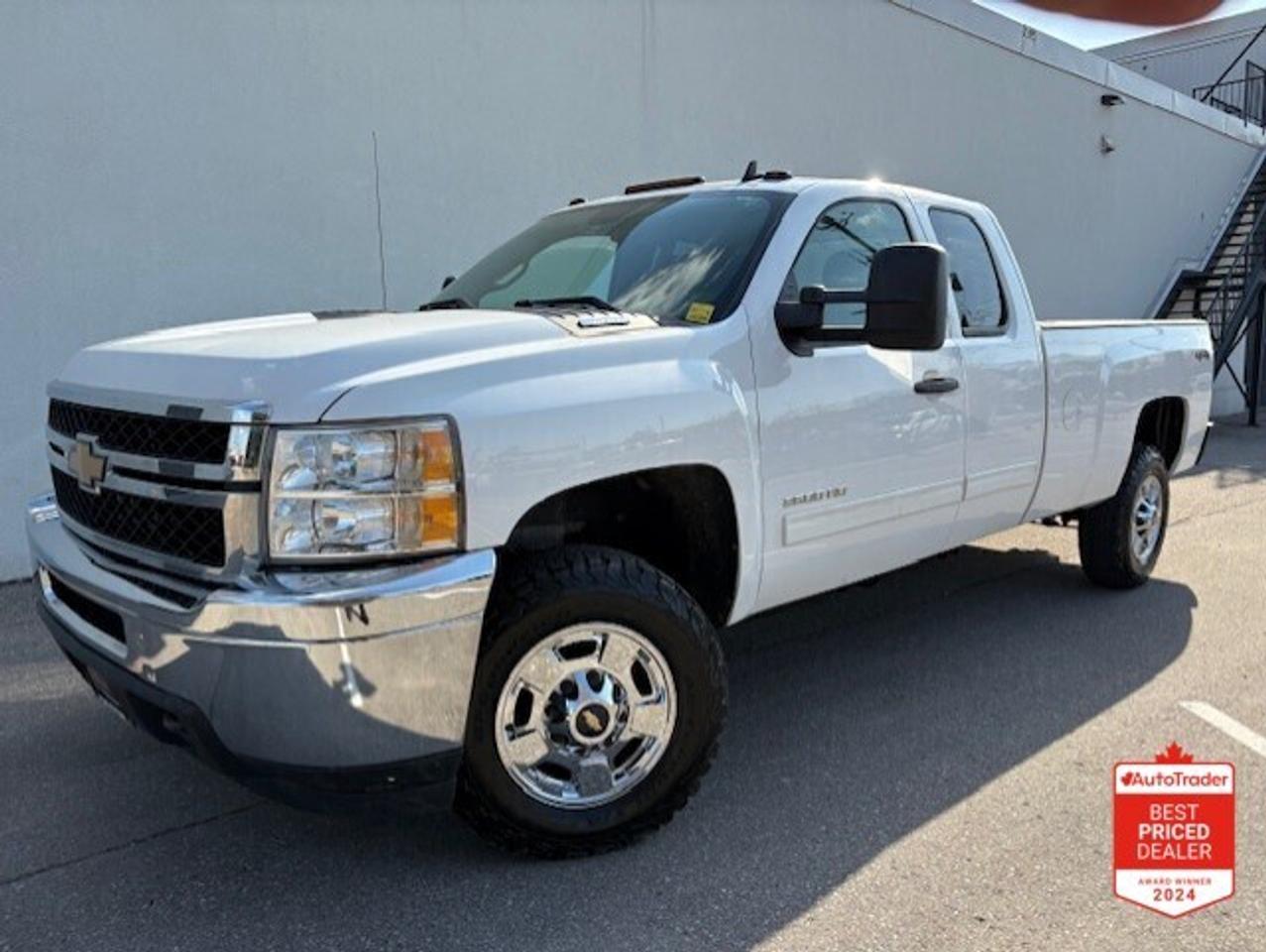 2013 Chevrolet SILVERADO 2500HD LT 4WD EXTENDED CAB-8FT LONG BOX-1 OWNER-CERTIFIED Photo
