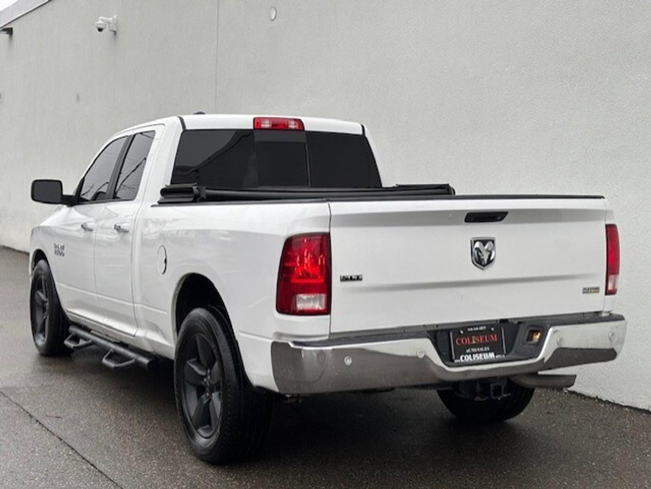 2017 RAM 1500 SLT V6 QUAD CAB-TONNEAU-20 INCH WHEELS-NEW TIRES!! Photo
