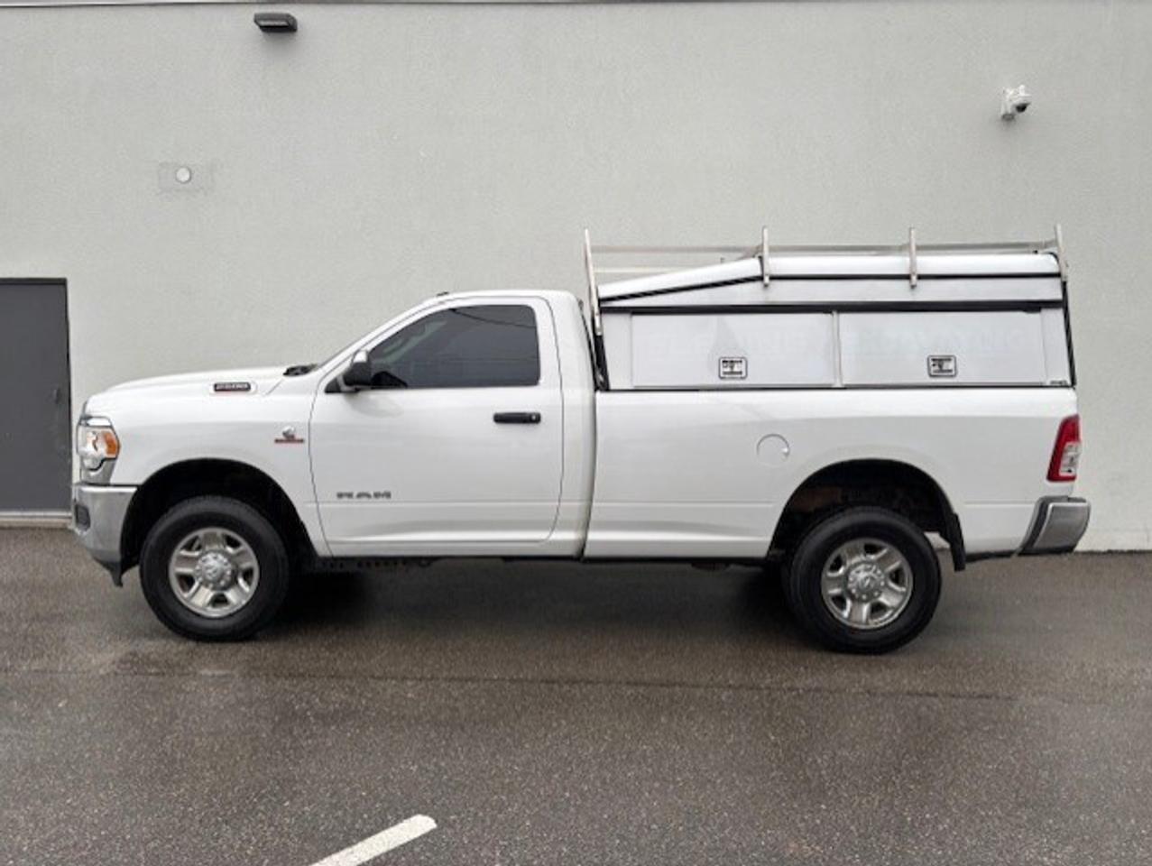 2022 RAM 2500 4X4 6.7L CUMMINS DIESEL REGULAR CAB 8 FT LONG BOX Photo