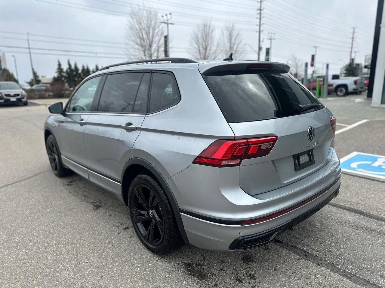 2023 Volkswagen Tiguan Comfortline R-Line Winter Tire PkG R-Line Adaptive Photo