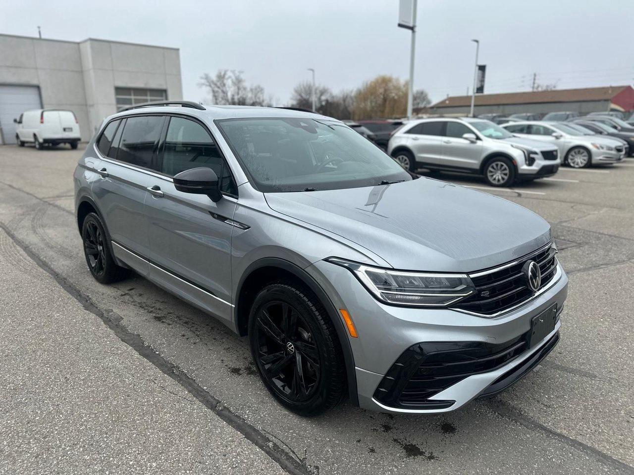 2023 Volkswagen Tiguan Comfortline R-Line Winter Tire PkG R-Line Adaptive Photo