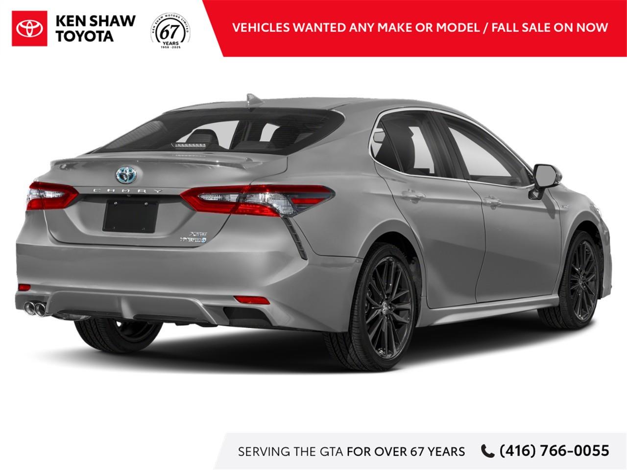 2021 Toyota Camry Hybrid XSE 4dr Sedan Photo