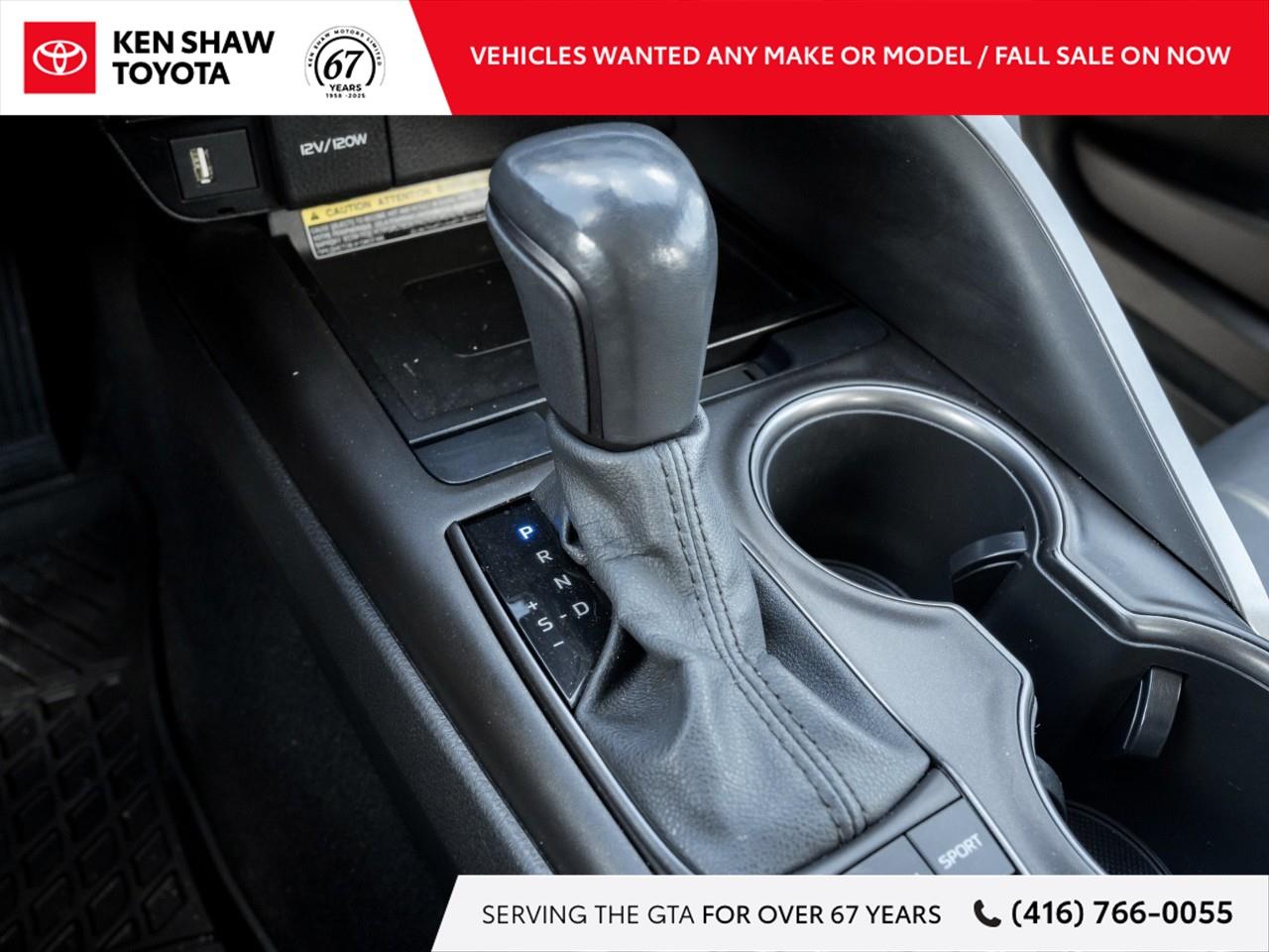 2021 Toyota Camry Hybrid XSE 4dr Sedan Photo