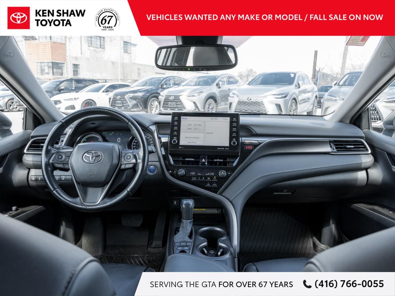 2021 Toyota Camry Hybrid XSE 4dr Sedan Photo