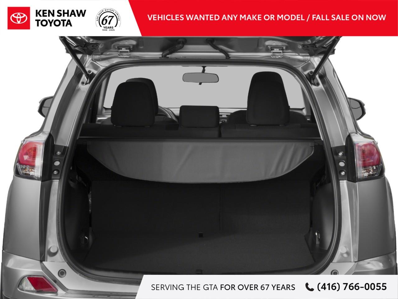 2017 Toyota RAV4 LE 4dr Front-wheel Drive Photo