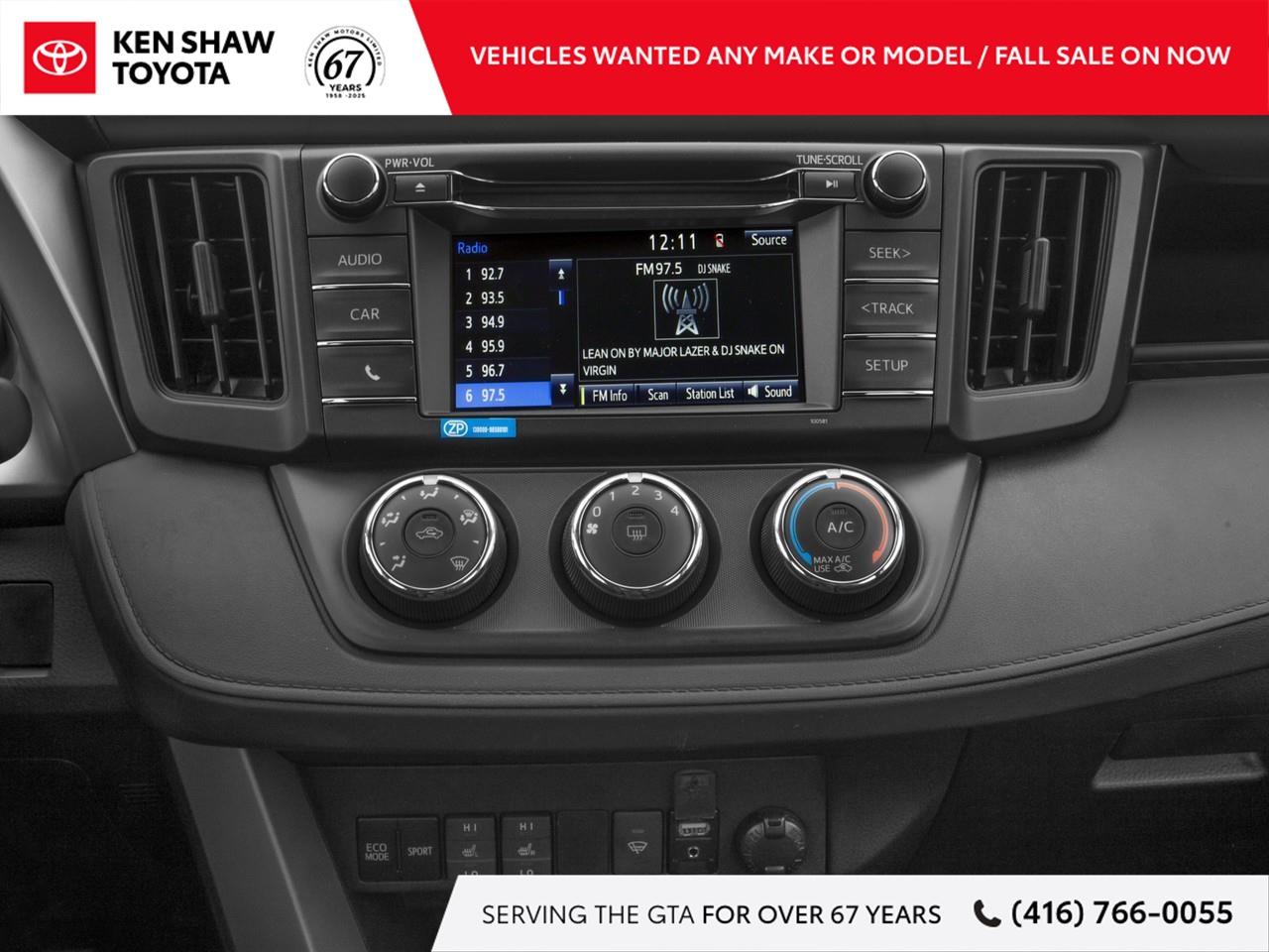 2017 Toyota RAV4 LE 4dr Front-wheel Drive Photo