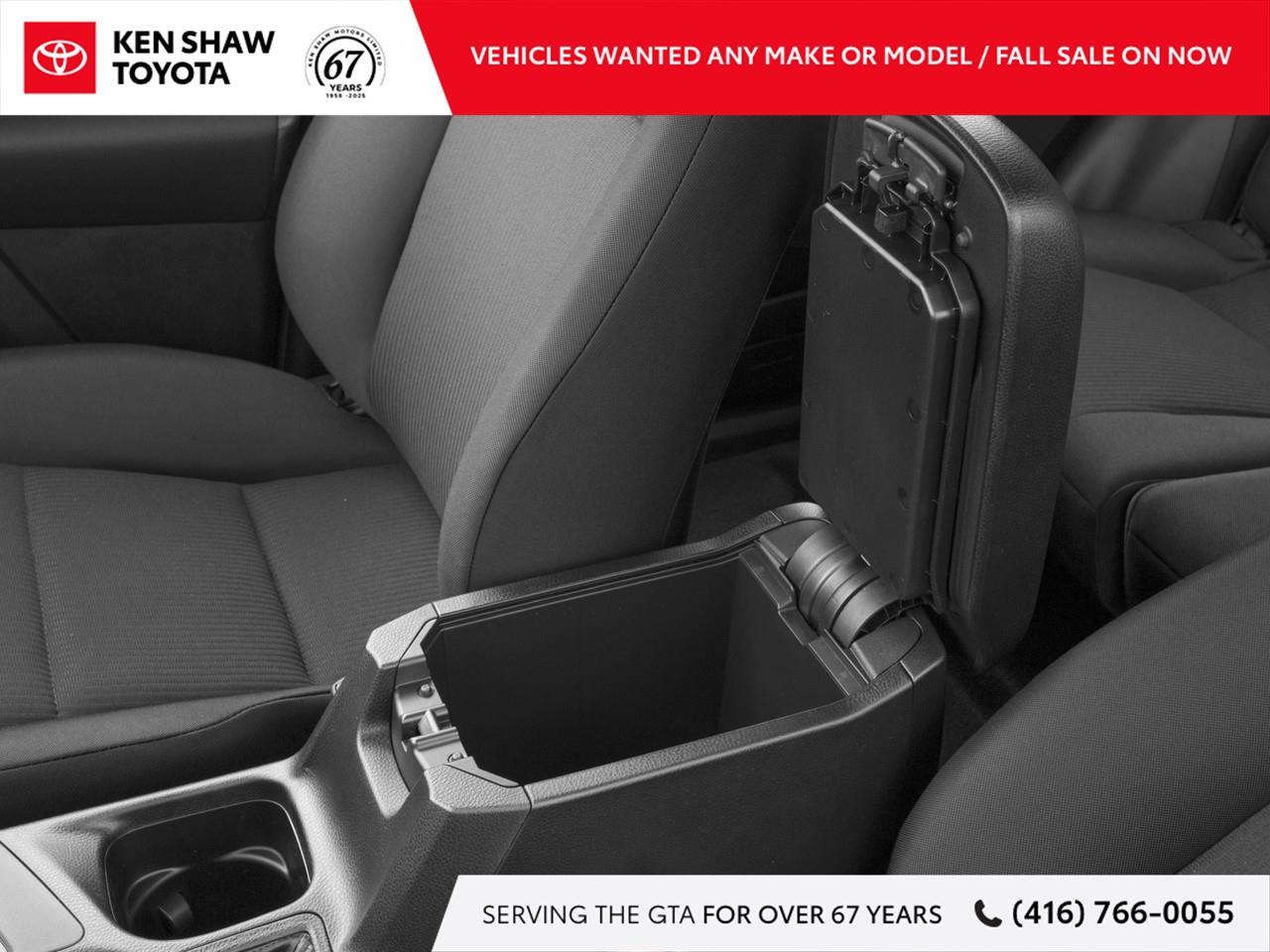 2017 Toyota RAV4 LE 4dr Front-wheel Drive Photo