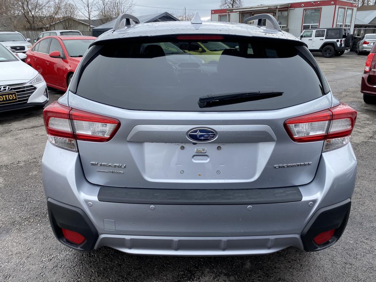 2018 Subaru Crosstrek Limited CVT w-EyeSight Pkg Photo3