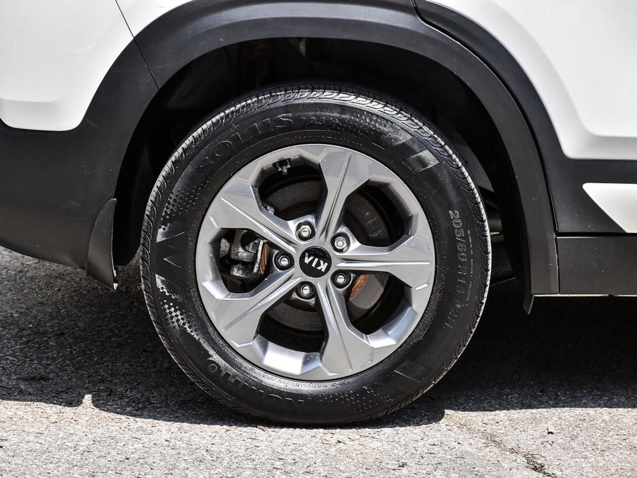 2025 Kia Seltos EX 4dr All-Wheel Drive Photo4