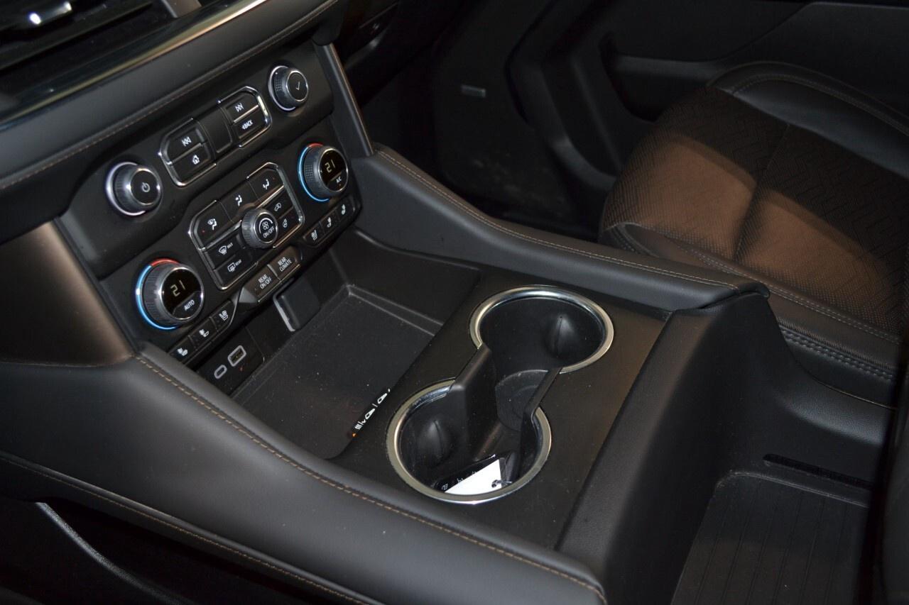 2024 Chevrolet Tahoe 4WD 4dr High Country Photo