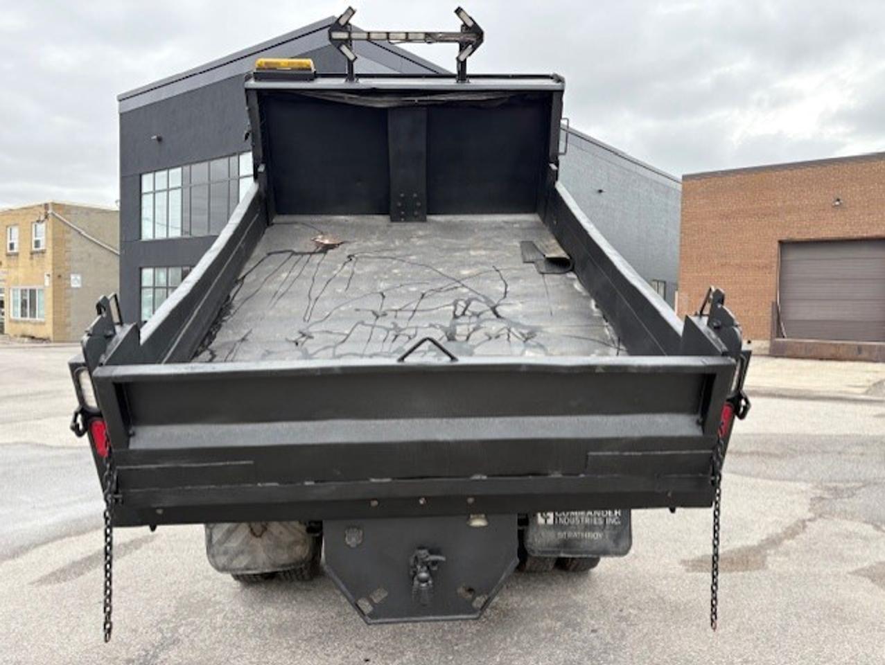 2014 Chevrolet Silverado 3500HD **9.5 FOOT DEL DUMP BOX-ONLY 110,000KM-CERTIFIED** Photo