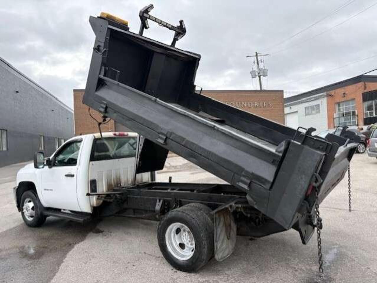 2014 Chevrolet Silverado 3500 **9.5 FOOT DEL DUMP BOX-ONLY 110,000KM-CERTIFIED** Photo4