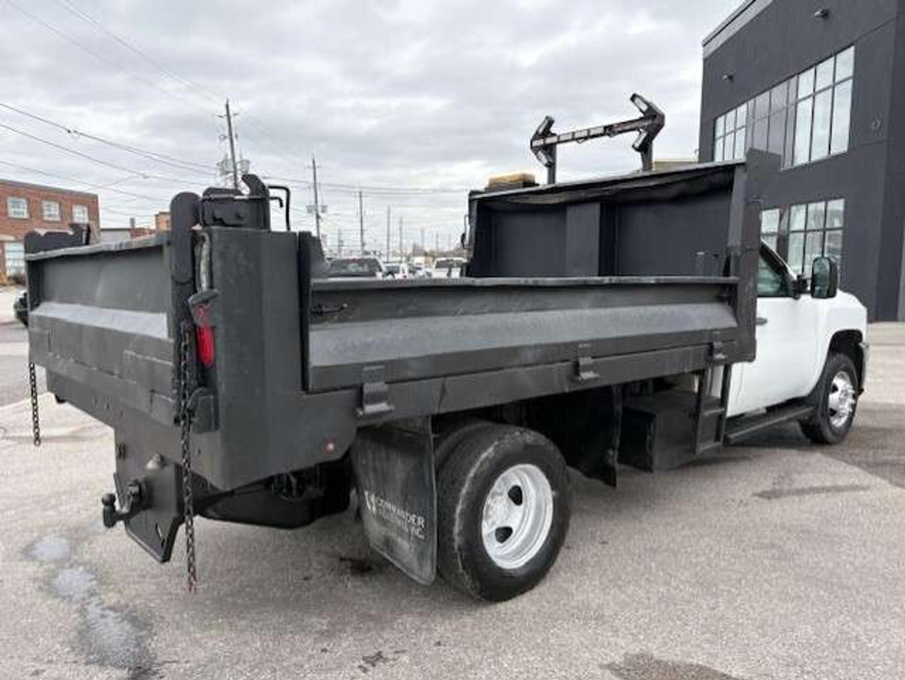2014 Chevrolet Silverado 3500 **9.5 FOOT DEL DUMP BOX-ONLY 110,000KM-CERTIFIED** Photo