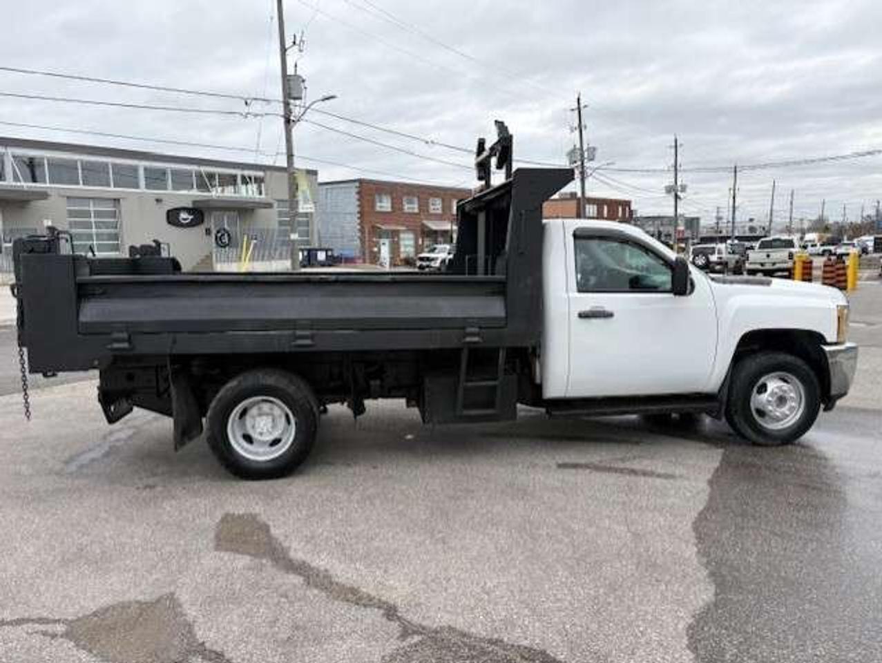 2014 Chevrolet Silverado 3500 **9.5 FOOT DEL DUMP BOX-ONLY 110,000KM-CERTIFIED** Photo