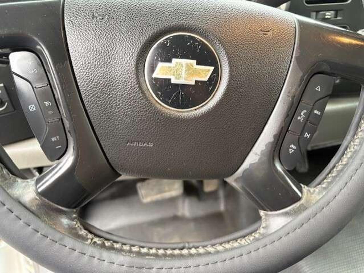 2014 Chevrolet Silverado 3500 **9.5 FOOT DEL DUMP BOX-ONLY 110,000KM-CERTIFIED** Photo
