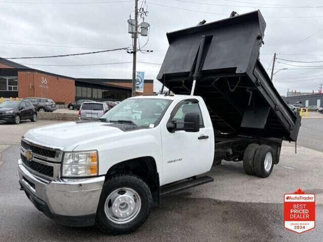 2014 Chevrolet Silverado 3500 **9.5 FOOT DEL DUMP BOX-ONLY 110,000KM-CERTIFIED** Photo