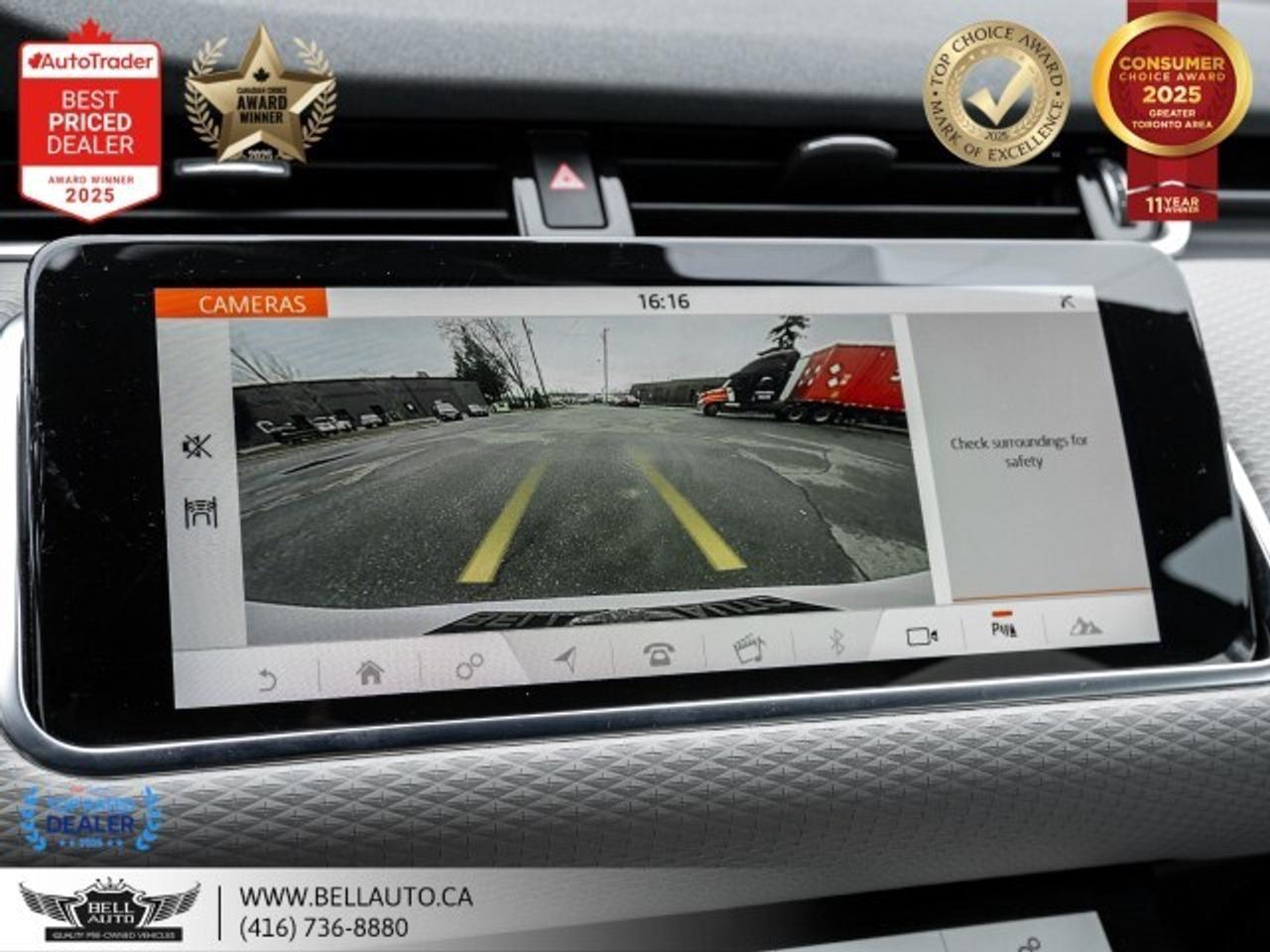2020 Land Rover Range Rover Evoque S   NAVI   B.CAM   PANO   MERIDIAN   ALLBLKACCENTS Photo