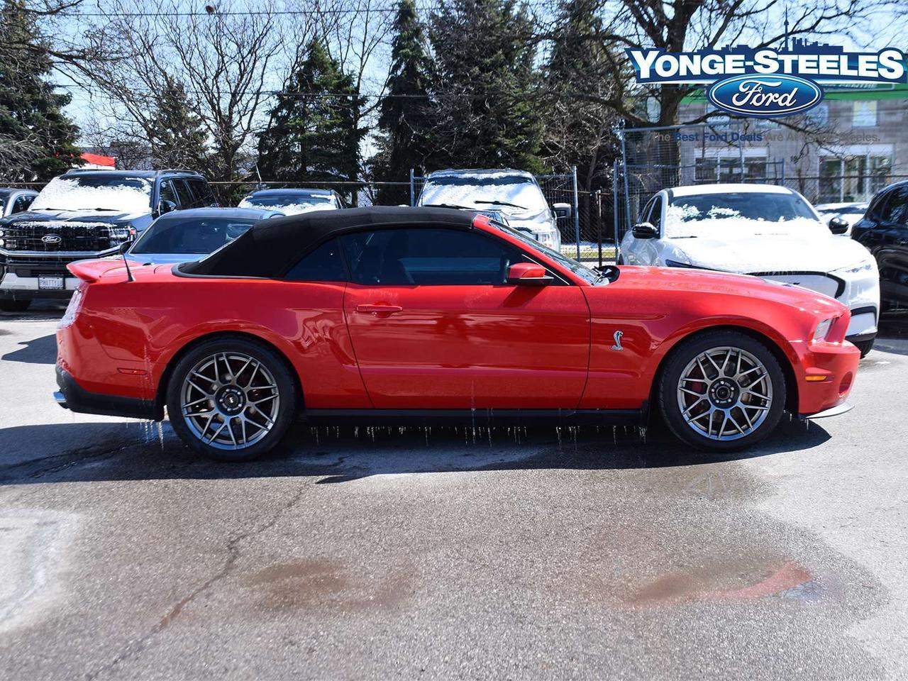 2011 Ford Mustang ROUSH EXHAUST   SVP PERFO PKG   ONLY 37,016 KMS Photo2