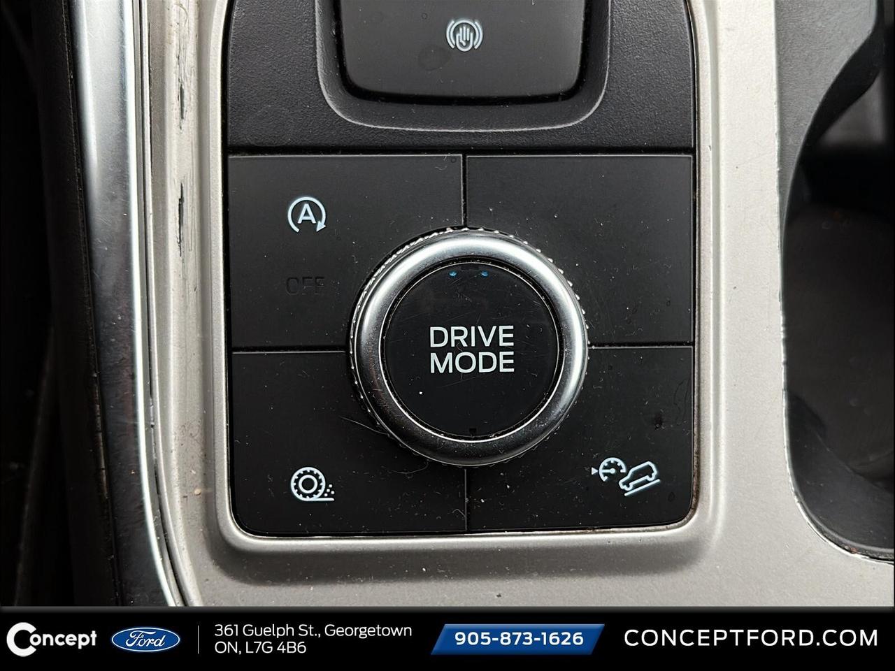 2024 Ford Explorer 4WD   7 Passenger   Heated Seats Photo