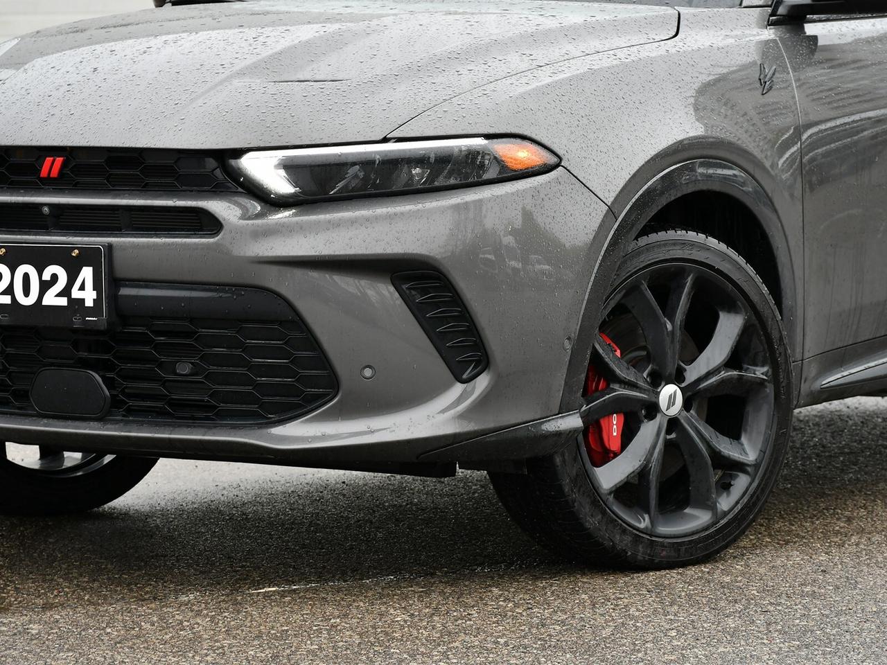 2024 Dodge Hornet PHEV PHEV   LOW KM   R/T Track Pack Photo