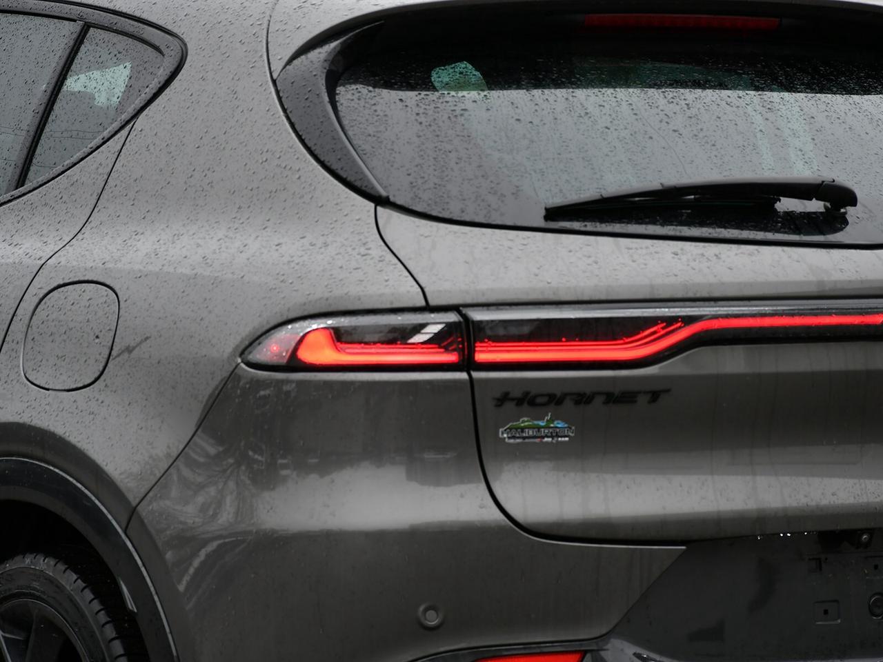 2024 Dodge Hornet PHEV PHEV   LOW KM   R/T Track Pack Photo